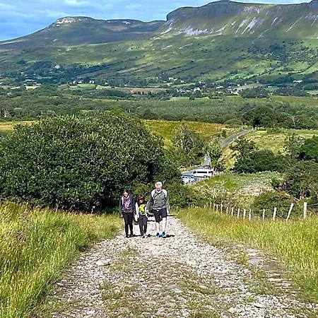 Five Glens -north West Ireland Touring Base Manorhamilton